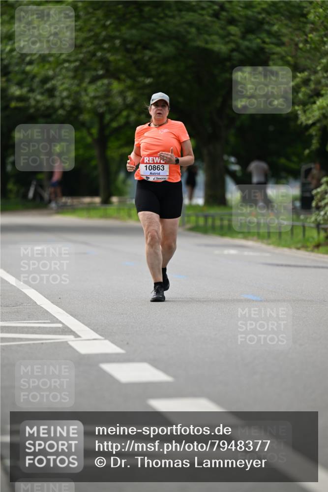 15.06.2025 - REWE Women's Run Dr. Thomas Lammeyer http://msf.ph/oto/7948377 15.06.2025 09:24:55 Laufen 10863 meine-sportfotos.de