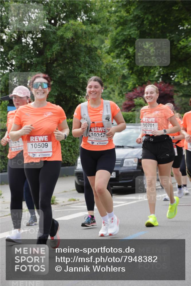 15.06.2025 - REWE Women's Run Jannik Wohlers http://msf.ph/oto/7948382 15.06.2025 08:31:03 Laufen 10509, 10347, 10701 meine-sportfotos.de