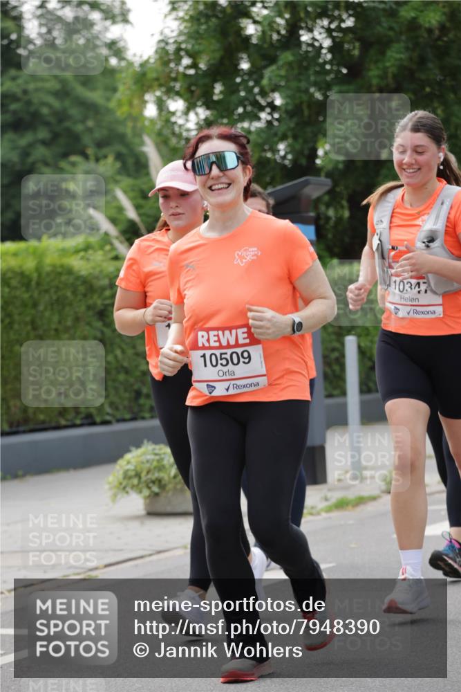 15.06.2025 - REWE Women's Run Jannik Wohlers http://msf.ph/oto/7948390 15.06.2025 08:31:03 Laufen 10509, 10347 meine-sportfotos.de