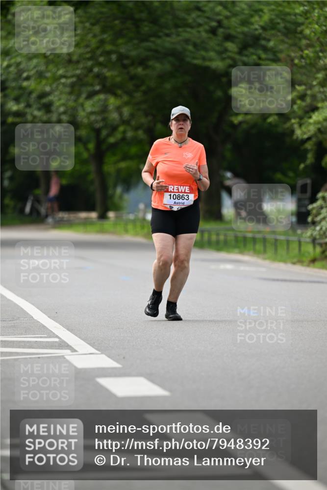 15.06.2025 - REWE Women's Run Dr. Thomas Lammeyer http://msf.ph/oto/7948392 15.06.2025 09:24:55 Laufen 10863 meine-sportfotos.de