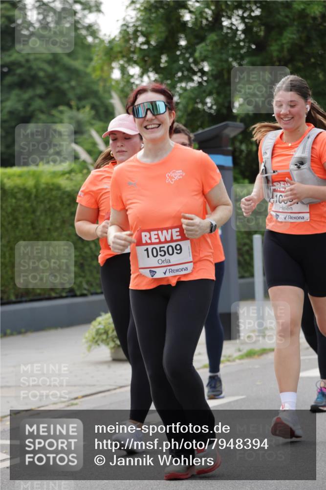 15.06.2025 - REWE Women's Run Jannik Wohlers http://msf.ph/oto/7948394 15.06.2025 08:31:03 Laufen 10509 meine-sportfotos.de