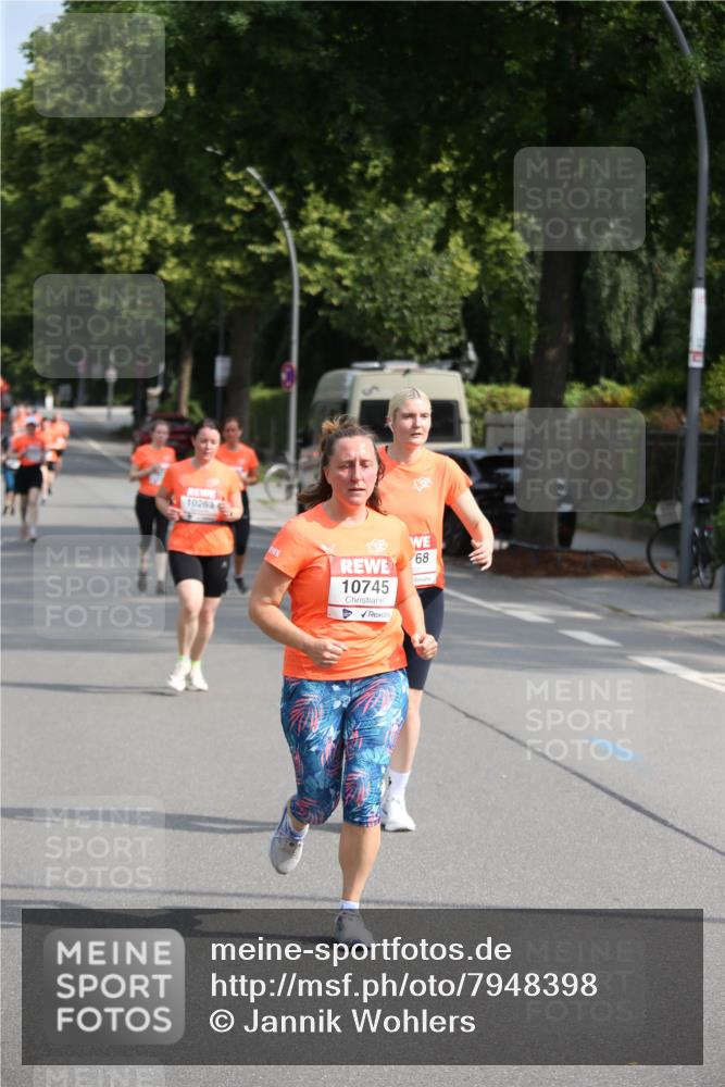 15.06.2025 - REWE Women's Run Jannik Wohlers http://msf.ph/oto/7948398 15.06.2025 09:46:49 Laufen 10745 meine-sportfotos.de