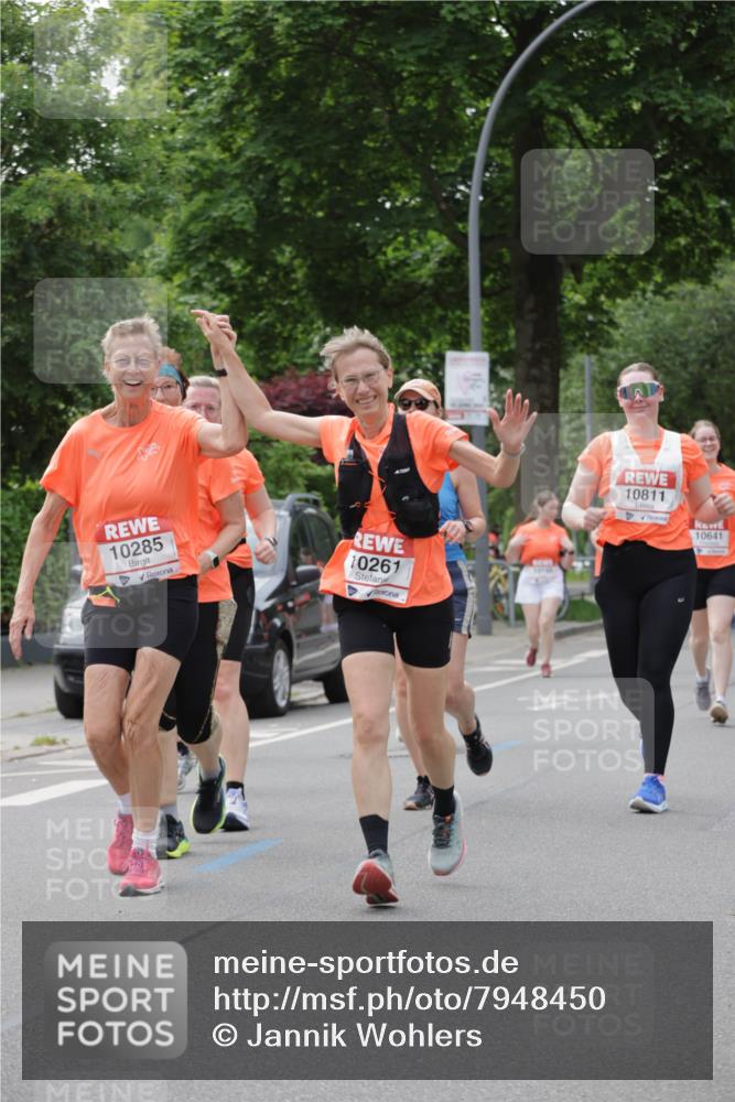 15.06.2025 - REWE Women's Run Jannik Wohlers http://msf.ph/oto/7948450 15.06.2025 08:31:05 Laufen 10285, 10261, 10811, 10641 meine-sportfotos.de