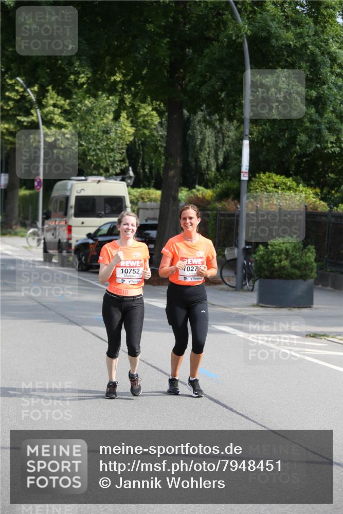 15.06.2025 - REWE Women's Run Jannik Wohlers http://msf.ph/oto/7948451 15.06.2025 09:46:55 Laufen 10752, 8310, 1027 meine-sportfotos.de