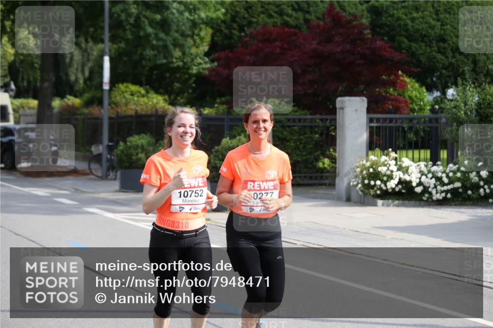 15.06.2025 - REWE Women's Run Jannik Wohlers http://msf.ph/oto/7948471 15.06.2025 09:46:57 Laufen 10752, 8310, 0277 meine-sportfotos.de