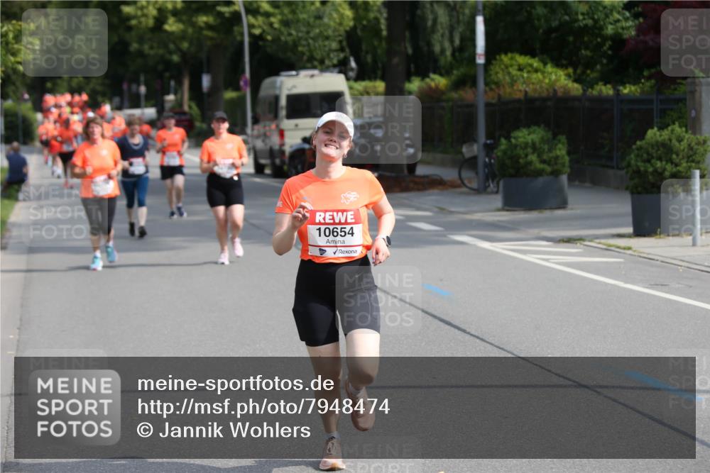 15.06.2025 - REWE Women's Run Jannik Wohlers http://msf.ph/oto/7948474 15.06.2025 09:46:59 Laufen 10654 meine-sportfotos.de