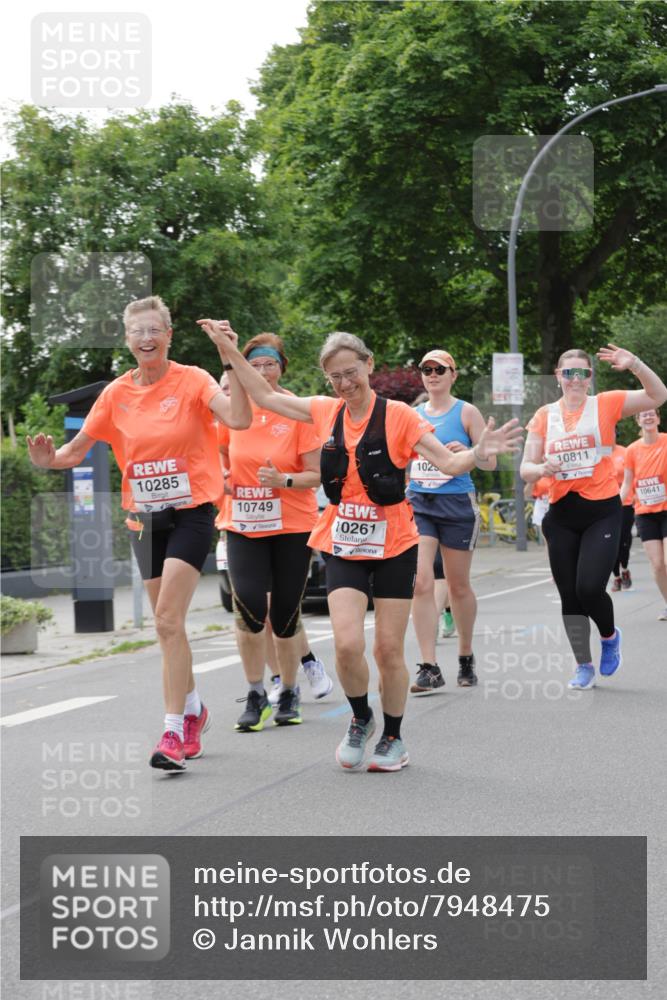 15.06.2025 - REWE Women's Run Jannik Wohlers http://msf.ph/oto/7948475 15.06.2025 08:31:06 Laufen 10285, 10749, 10261, 1025, 10811, 10641 meine-sportfotos.de