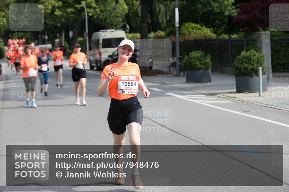 15.06.2025 - REWE Women's Run Jannik Wohlers http://msf.ph/oto/7948476 15.06.2025 09:46:59 Laufen 10654 meine-sportfotos.de