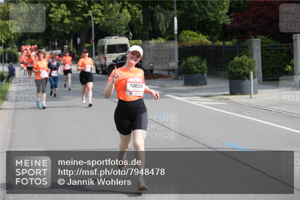 15.06.2025 - REWE Women's Run Jannik Wohlers http://msf.ph/oto/7948478 15.06.2025 09:47:00 Laufen 10654 meine-sportfotos.de
