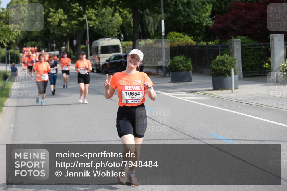 15.06.2025 - REWE Women's Run Jannik Wohlers http://msf.ph/oto/7948484 15.06.2025 09:47:00 Laufen 10654 meine-sportfotos.de