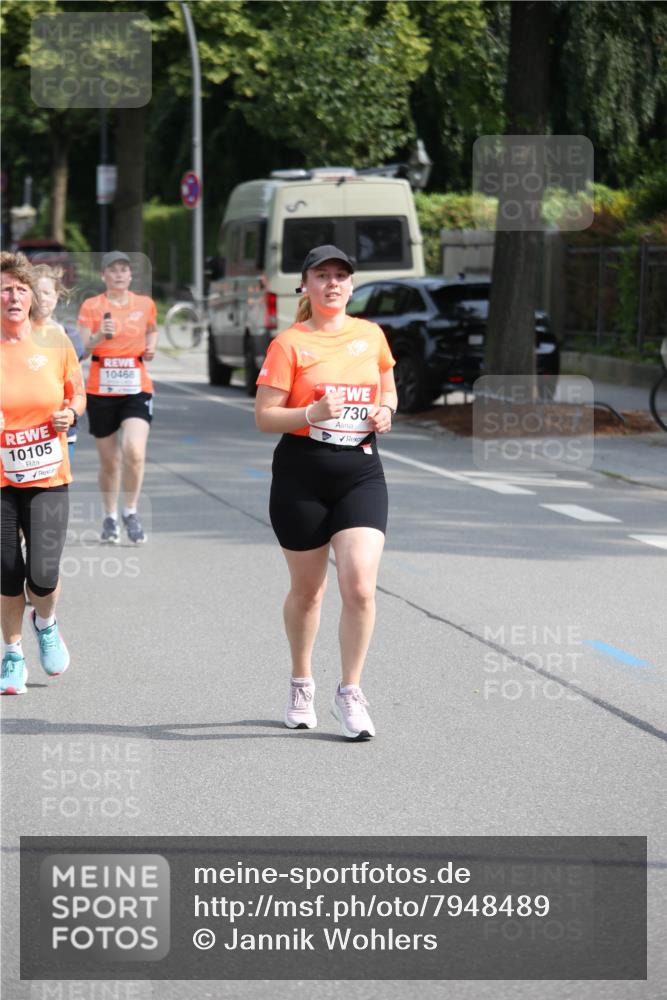 15.06.2025 - REWE Women's Run Jannik Wohlers http://msf.ph/oto/7948489 15.06.2025 09:47:02 Laufen 10105, 10468, 730 meine-sportfotos.de