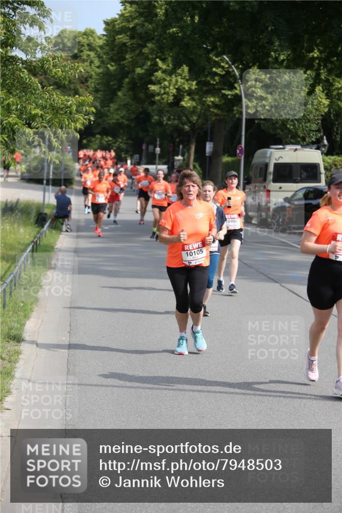 15.06.2025 - REWE Women's Run Jannik Wohlers http://msf.ph/oto/7948503 15.06.2025 09:47:02 Laufen 10105, 10468 meine-sportfotos.de