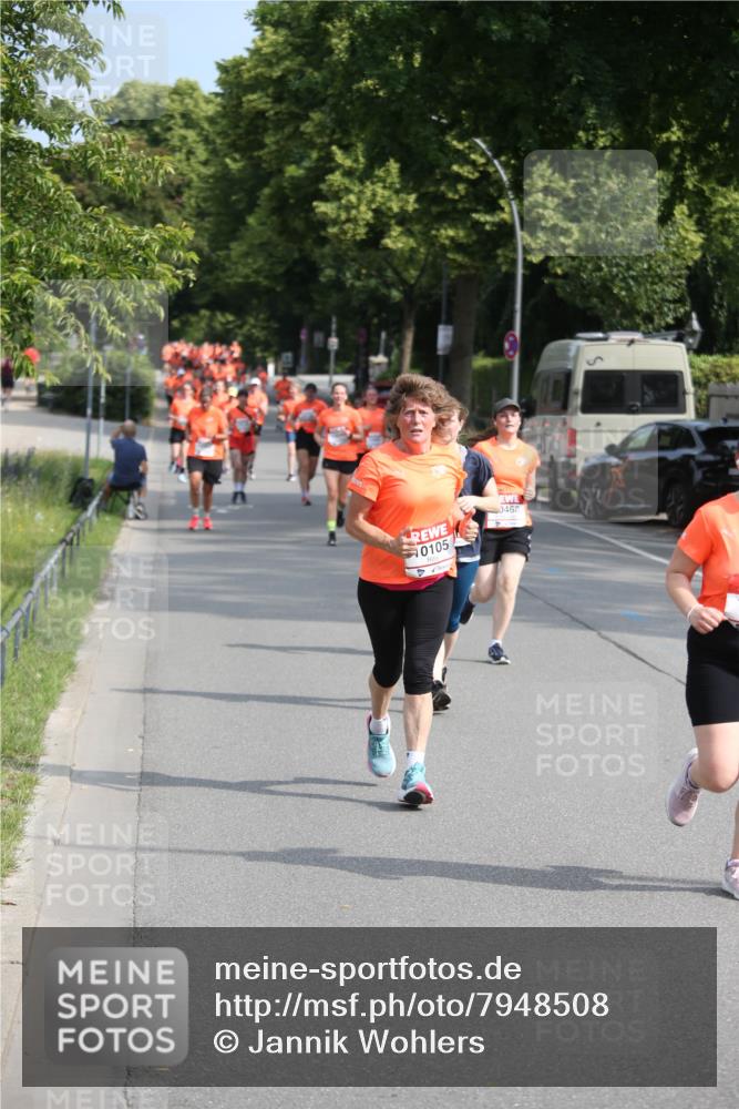 15.06.2025 - REWE Women's Run Jannik Wohlers http://msf.ph/oto/7948508 15.06.2025 09:47:02 Laufen 0105, 0468 meine-sportfotos.de