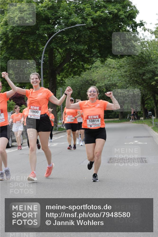 15.06.2025 - REWE Women's Run Jannik Wohlers http://msf.ph/oto/7948580 15.06.2025 08:31:09 Laufen 1, 10195, 10800, 1024, 10593, 10814 meine-sportfotos.de