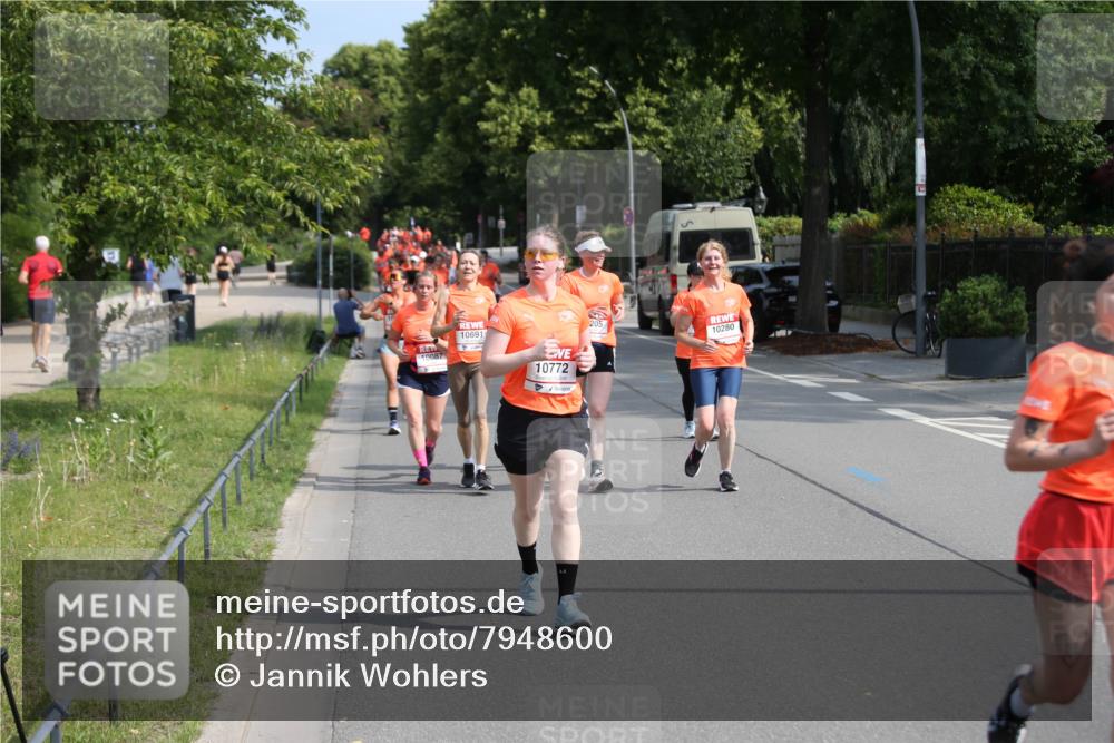 15.06.2025 - REWE Women's Run Jannik Wohlers http://msf.ph/oto/7948600 15.06.2025 09:47:18 Laufen 10691, 10087, 10772, 205, 10280 meine-sportfotos.de