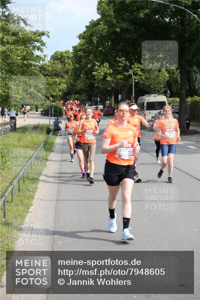 15.06.2025 - REWE Women's Run Jannik Wohlers http://msf.ph/oto/7948605 15.06.2025 09:47:19 Laufen 1017, 10691, 10772, 10280 meine-sportfotos.de