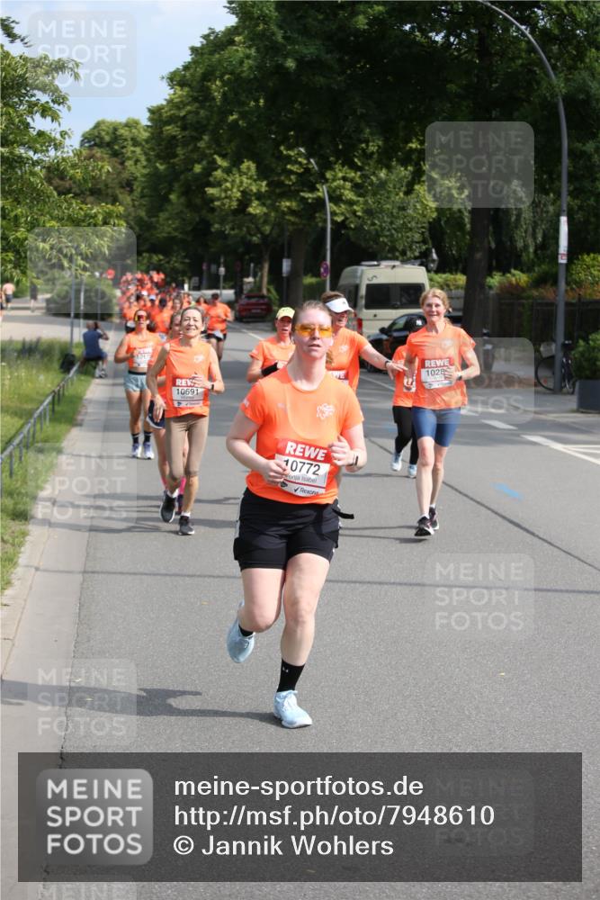 15.06.2025 - REWE Women's Run Jannik Wohlers http://msf.ph/oto/7948610 15.06.2025 09:47:19 Laufen 1017, 10691, 10772, 1028 meine-sportfotos.de