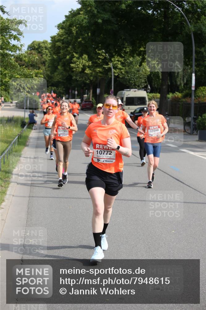 15.06.2025 - REWE Women's Run Jannik Wohlers http://msf.ph/oto/7948615 15.06.2025 09:47:19 Laufen 10691, 10772, 10280 meine-sportfotos.de
