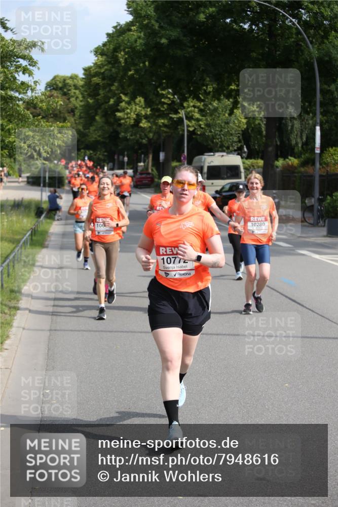 15.06.2025 - REWE Women's Run Jannik Wohlers http://msf.ph/oto/7948616 15.06.2025 09:47:19 Laufen 017, 106, 1077, 10280 meine-sportfotos.de