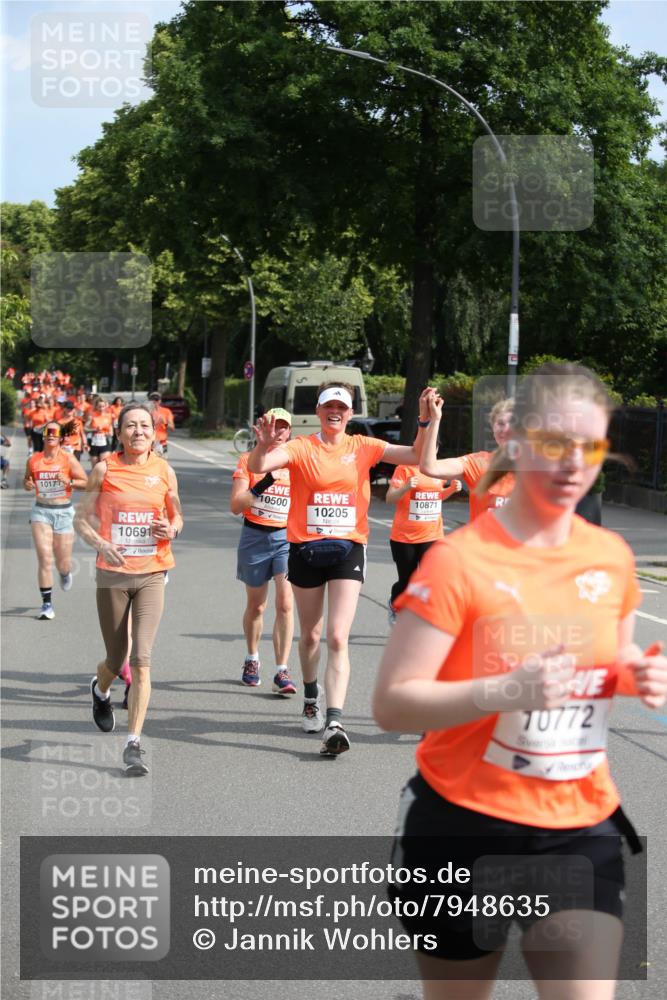 15.06.2025 - REWE Women's Run Jannik Wohlers http://msf.ph/oto/7948635 15.06.2025 09:47:20 Laufen 10500, 10205, 10871, 10691, 70772 meine-sportfotos.de