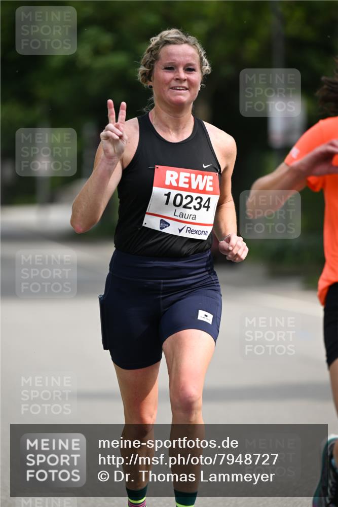 15.06.2025 - REWE Women's Run Dr. Thomas Lammeyer http://msf.ph/oto/7948727 15.06.2025 09:31:52 Laufen 10234 meine-sportfotos.de
