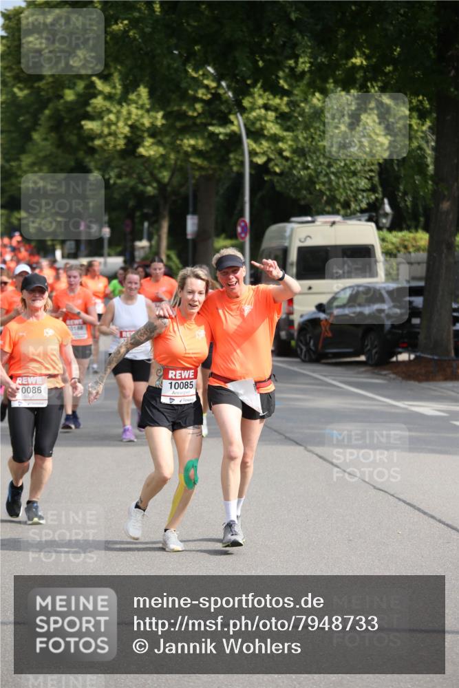 15.06.2025 - REWE Women's Run Jannik Wohlers http://msf.ph/oto/7948733 15.06.2025 09:47:26 Laufen 0086, 10085 meine-sportfotos.de