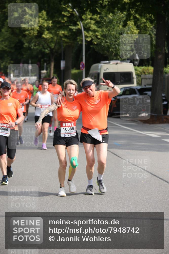 15.06.2025 - REWE Women's Run Jannik Wohlers http://msf.ph/oto/7948742 15.06.2025 09:47:27 Laufen 0086, 10085 meine-sportfotos.de