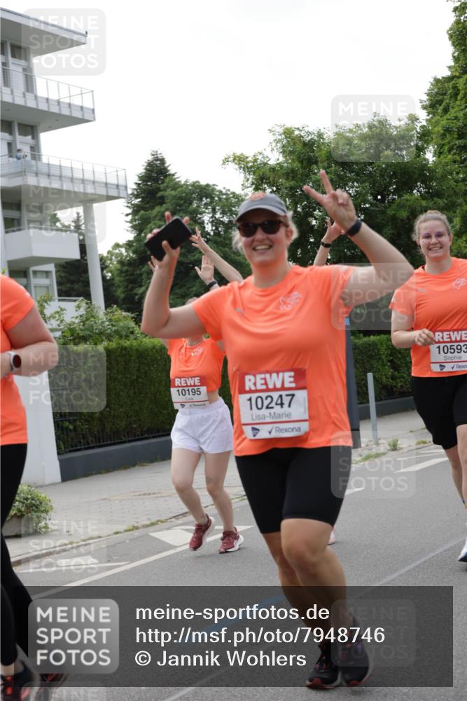 15.06.2025 - REWE Women's Run Jannik Wohlers http://msf.ph/oto/7948746 15.06.2025 08:31:14 Laufen 10195, 10247, 10593 meine-sportfotos.de