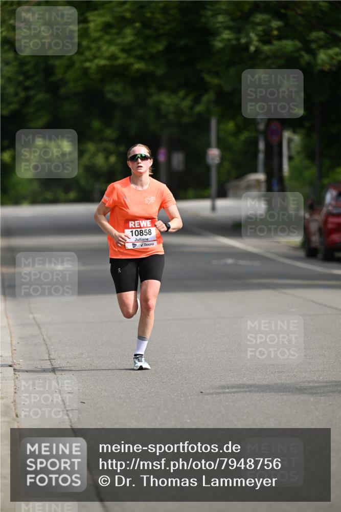 15.06.2025 - REWE Women's Run Dr. Thomas Lammeyer http://msf.ph/oto/7948756 15.06.2025 09:31:55 Laufen 10858 meine-sportfotos.de