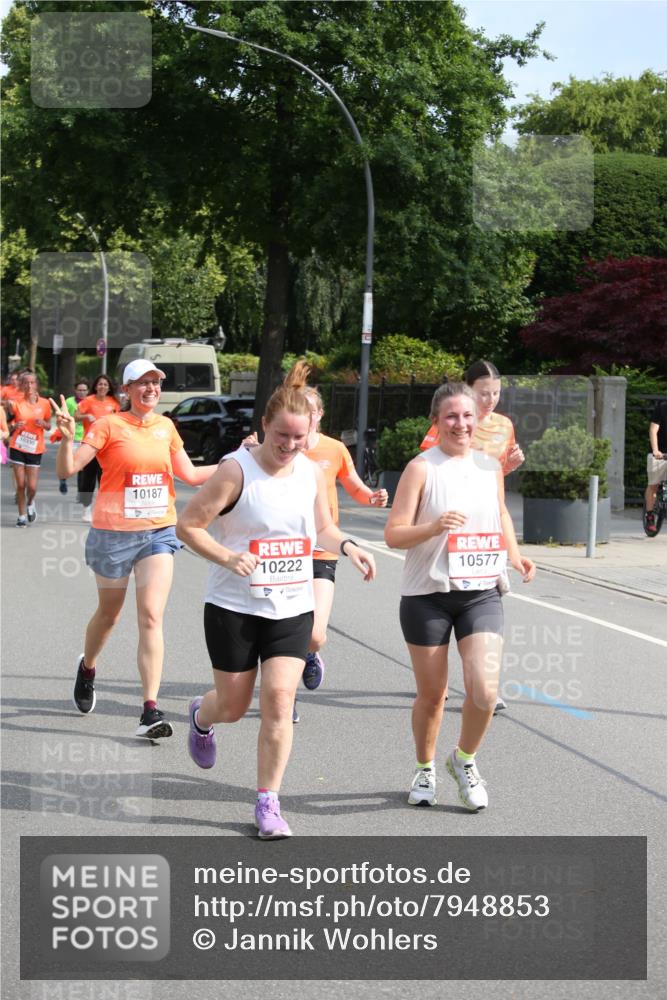 15.06.2025 - REWE Women's Run Jannik Wohlers http://msf.ph/oto/7948853 15.06.2025 09:47:32 Laufen 10330, 10187, 10222, 10577 meine-sportfotos.de
