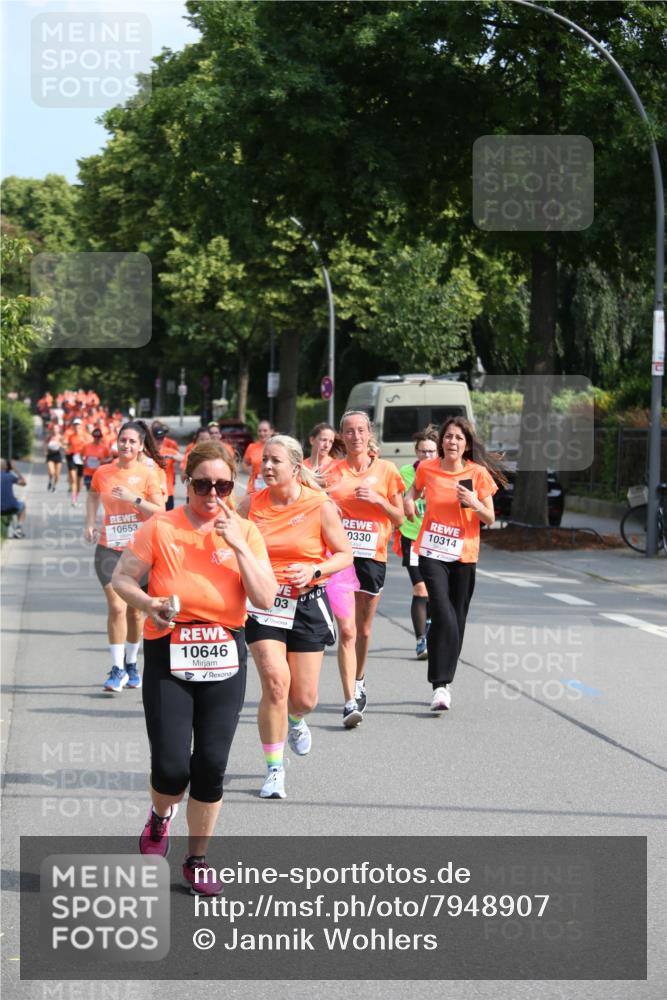 15.06.2025 - REWE Women's Run Jannik Wohlers http://msf.ph/oto/7948907 15.06.2025 09:47:35 Laufen 10653, 10646, 03, 10314, 0330 meine-sportfotos.de