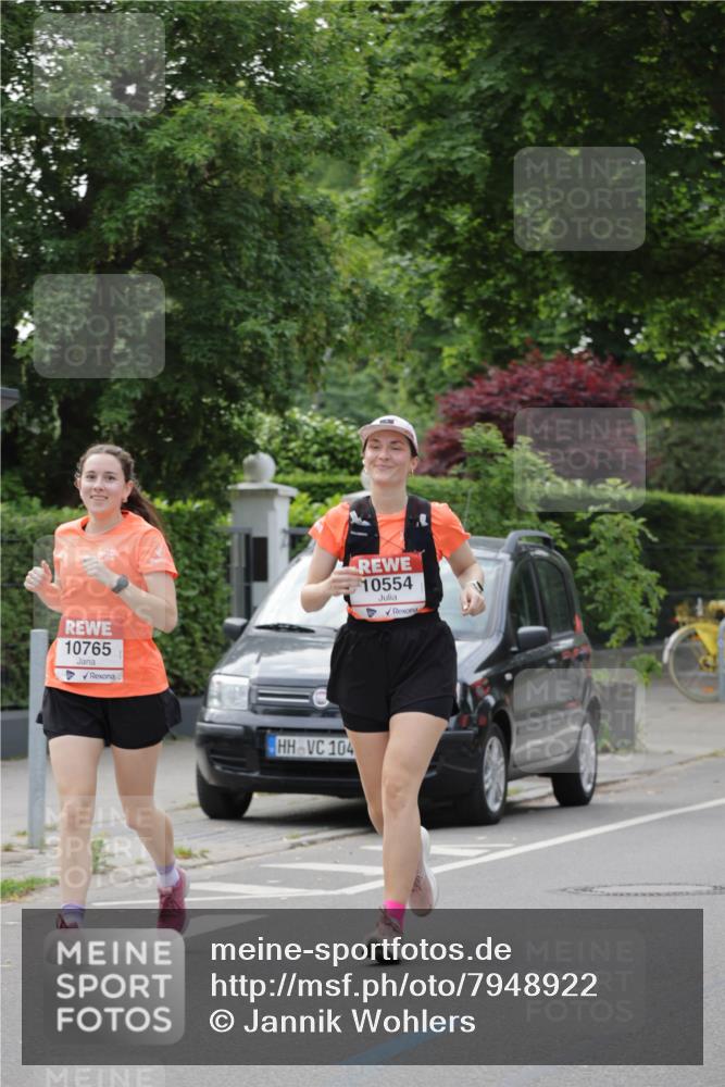 15.06.2025 - REWE Women's Run Jannik Wohlers http://msf.ph/oto/7948922 15.06.2025 08:31:23 Laufen 10765, 104, 10554 meine-sportfotos.de