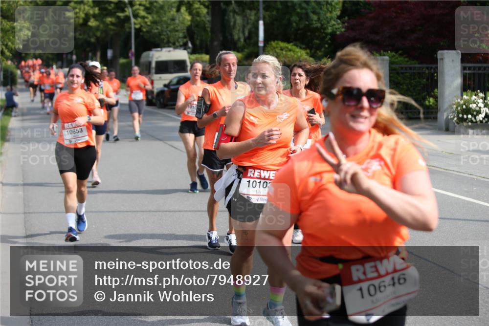 15.06.2025 - REWE Women's Run Jannik Wohlers http://msf.ph/oto/7948927 15.06.2025 09:47:38 Laufen 10653, 1010, 10103, 10646 meine-sportfotos.de