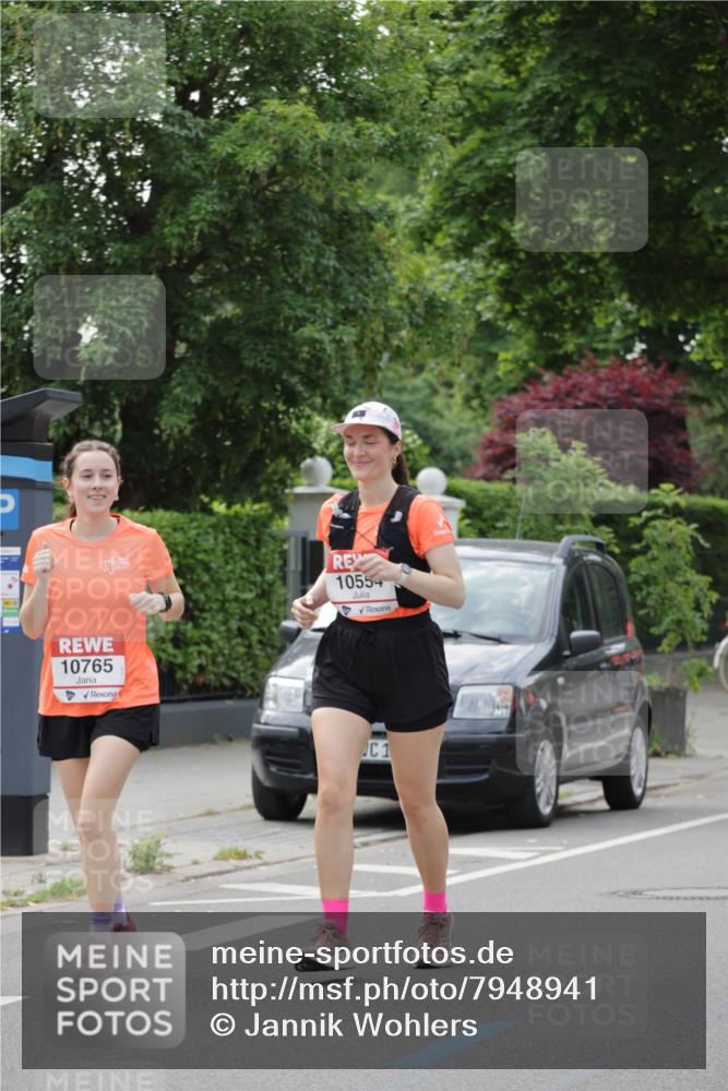 15.06.2025 - REWE Women's Run Jannik Wohlers http://msf.ph/oto/7948941 15.06.2025 08:31:23 Laufen 10765, 10554 meine-sportfotos.de