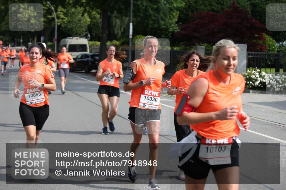 15.06.2025 - REWE Women's Run Jannik Wohlers http://msf.ph/oto/7948948 15.06.2025 09:47:38 Laufen 10653, 10102, 10330, 10103 meine-sportfotos.de
