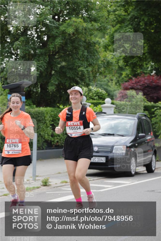 15.06.2025 - REWE Women's Run Jannik Wohlers http://msf.ph/oto/7948956 15.06.2025 08:31:23 Laufen 10765, 10554, 1043 meine-sportfotos.de