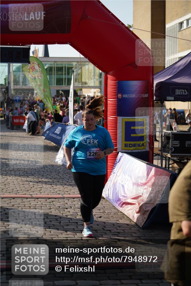 13.06.2025 - Holstenköstenlauf Felixshl http://msf.ph/oto/7948972 13.06.2025 18:20:27 Laufen 2262, 3639 meine-sportfotos.de