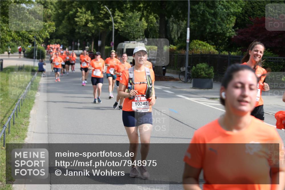 15.06.2025 - REWE Women's Run Jannik Wohlers http://msf.ph/oto/7948975 15.06.2025 09:47:40 Laufen 10340 meine-sportfotos.de
