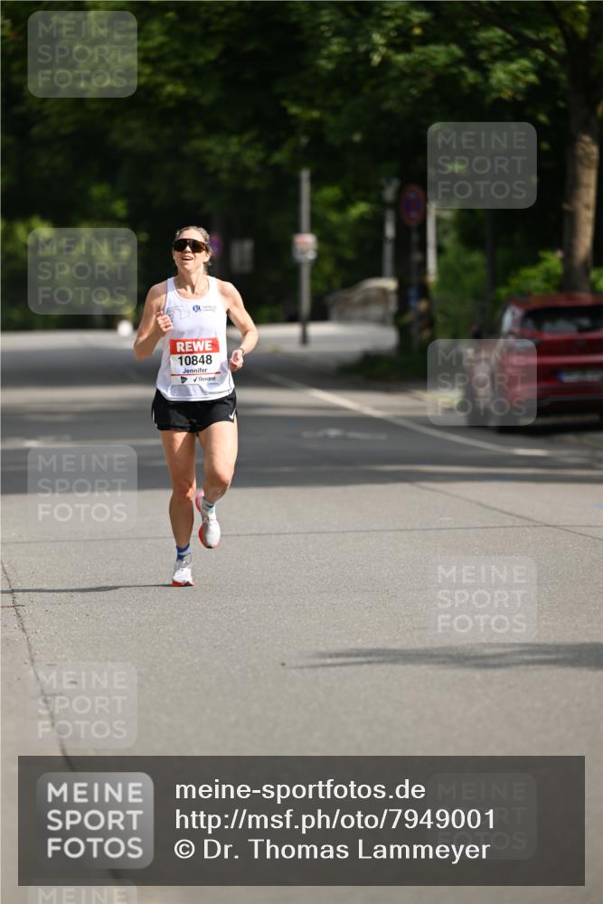 15.06.2025 - REWE Women's Run Dr. Thomas Lammeyer http://msf.ph/oto/7949001 15.06.2025 09:33:49 Laufen 10848 meine-sportfotos.de