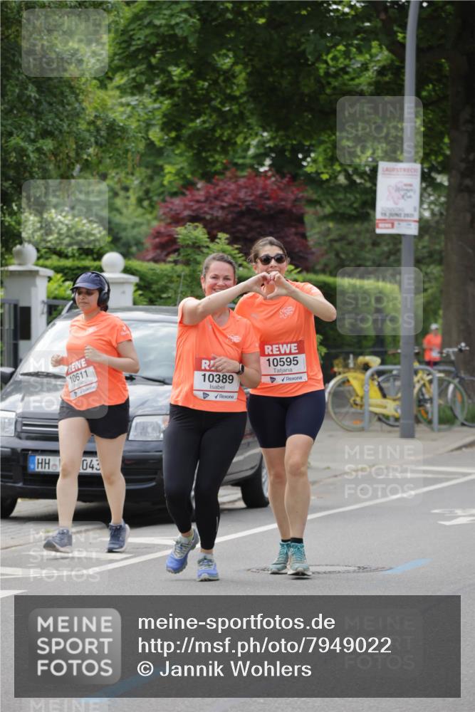 15.06.2025 - REWE Women's Run Jannik Wohlers http://msf.ph/oto/7949022 15.06.2025 08:31:26 Laufen 10611, 10389, 043, 10595, 2805 meine-sportfotos.de
