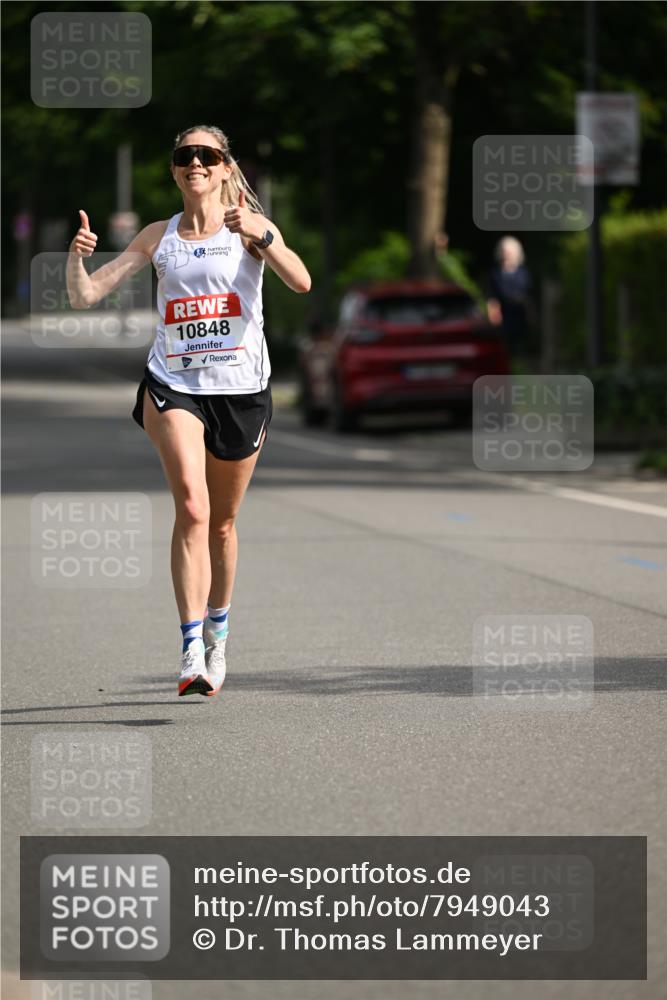 15.06.2025 - REWE Women's Run Dr. Thomas Lammeyer http://msf.ph/oto/7949043 15.06.2025 09:33:51 Laufen 10848 meine-sportfotos.de