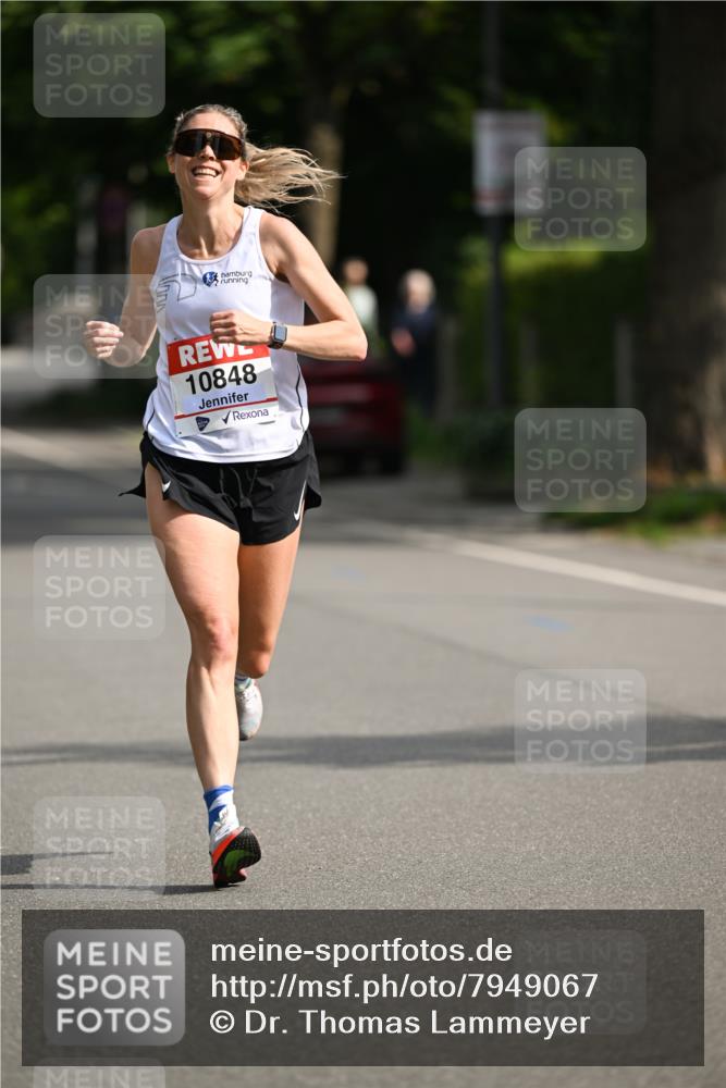 15.06.2025 - REWE Women's Run Dr. Thomas Lammeyer http://msf.ph/oto/7949067 15.06.2025 09:33:51 Laufen 10848 meine-sportfotos.de