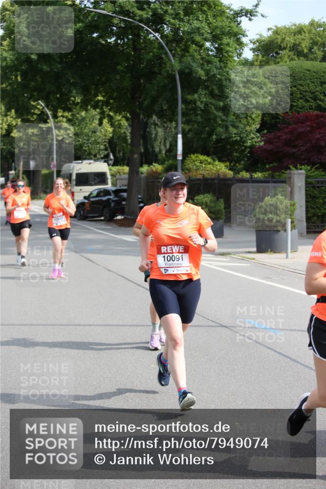 15.06.2025 - REWE Women's Run Jannik Wohlers http://msf.ph/oto/7949074 15.06.2025 09:47:45 Laufen 10091 meine-sportfotos.de