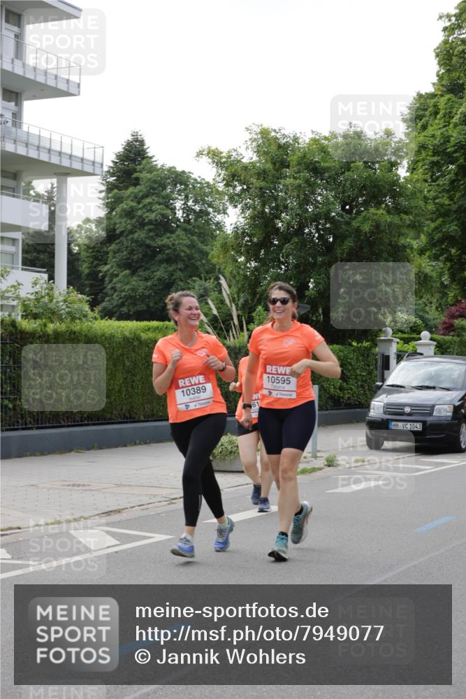 15.06.2025 - REWE Women's Run Jannik Wohlers http://msf.ph/oto/7949077 15.06.2025 08:31:29 Laufen 10389, 10595, 1043 meine-sportfotos.de