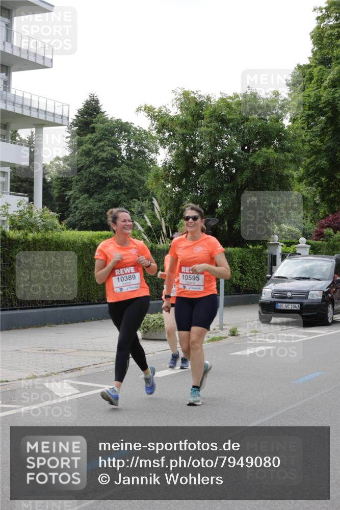 15.06.2025 - REWE Women's Run Jannik Wohlers http://msf.ph/oto/7949080 15.06.2025 08:31:29 Laufen 10389, 10595, 1043 meine-sportfotos.de