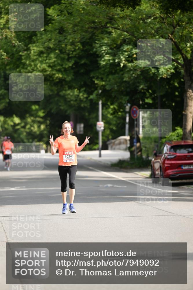 15.06.2025 - REWE Women's Run Dr. Thomas Lammeyer http://msf.ph/oto/7949092 15.06.2025 09:34:05 Laufen 10248 meine-sportfotos.de