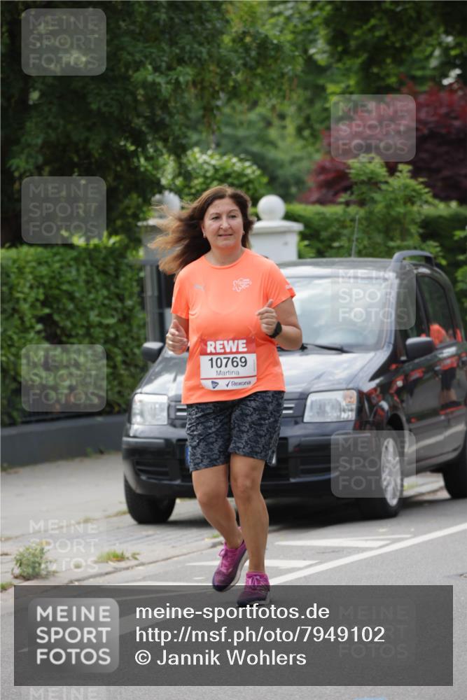 15.06.2025 - REWE Women's Run Jannik Wohlers http://msf.ph/oto/7949102 15.06.2025 08:31:31 Laufen 10769 meine-sportfotos.de