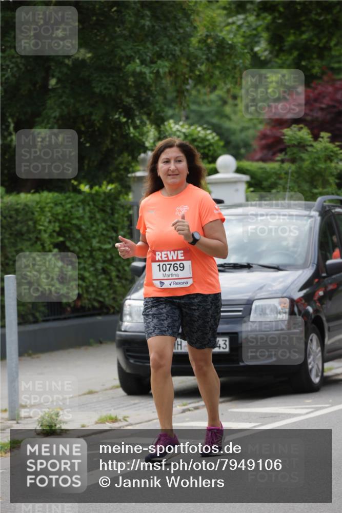 15.06.2025 - REWE Women's Run Jannik Wohlers http://msf.ph/oto/7949106 15.06.2025 08:31:32 Laufen 10769, 43 meine-sportfotos.de