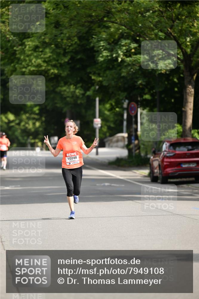 15.06.2025 - REWE Women's Run Dr. Thomas Lammeyer http://msf.ph/oto/7949108 15.06.2025 09:34:05 Laufen 10248 meine-sportfotos.de