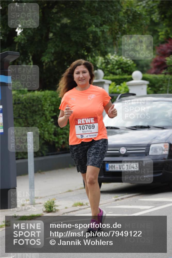 15.06.2025 - REWE Women's Run Jannik Wohlers http://msf.ph/oto/7949122 15.06.2025 08:31:32 Laufen 10769, 1043 meine-sportfotos.de